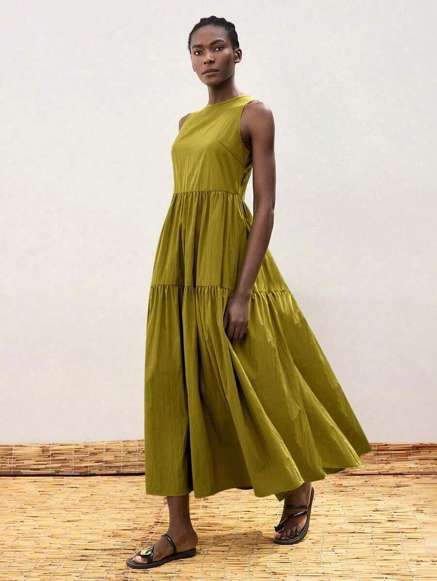 Vestido casual de vacaciones con diseño de volantes escalonados en verde jade, vestido cómodo con cuello redondo, división horizontal, parches y fruncidos, atuendo bohemio de playa, elegante vestido de estilo occidental para vacaciones de muje - Verde - Ver 1