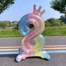 32英寸彩虹渐变自立数字气球（0-9），是生日派对、周年纪念、婚礼、圣诞节和户外活动的理想装饰。 - 站立數字氣球 - 查看 15
