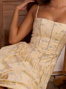 New Summer Collection: White Floral Print Dress With Straps, French Country Style, Fitted Cut, Elegant And Sensual European Fashion For Women - 黃色 - 查看 7