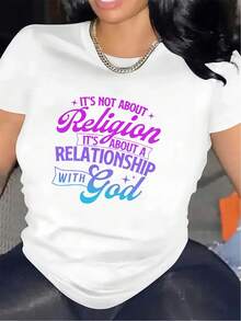 Camiseta moderna minimalista de manga corta, estampada con el lema religioso "El foco no está en la religión, sino en la relación con Dios." Ligero, adecuado para uso diario, en casa, en la iglesia o para salidas informales. - Blanco - Ver 7