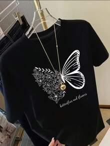 1PC Nueva Camiseta Casual de Moda para Mujer - Estampado de Letras y Mariposas - Manga Corta - Elegante Cuello Redondo - Camiseta de Tela de Poliéster para Mujer, Diseño Simple, Cómoda y Transpirable, Top Casual Versátil para Uso Diario, Camiseta de Manga Corta a la Moda para Mujer, Adecuada para Todas las Temporadas, Esencial para el Trabajo, Fiestas y Viajes, Disponible en Tallas S-XXL, Camiseta de Algodón Cómoda para Uso Diario. - Negro - Ver 1