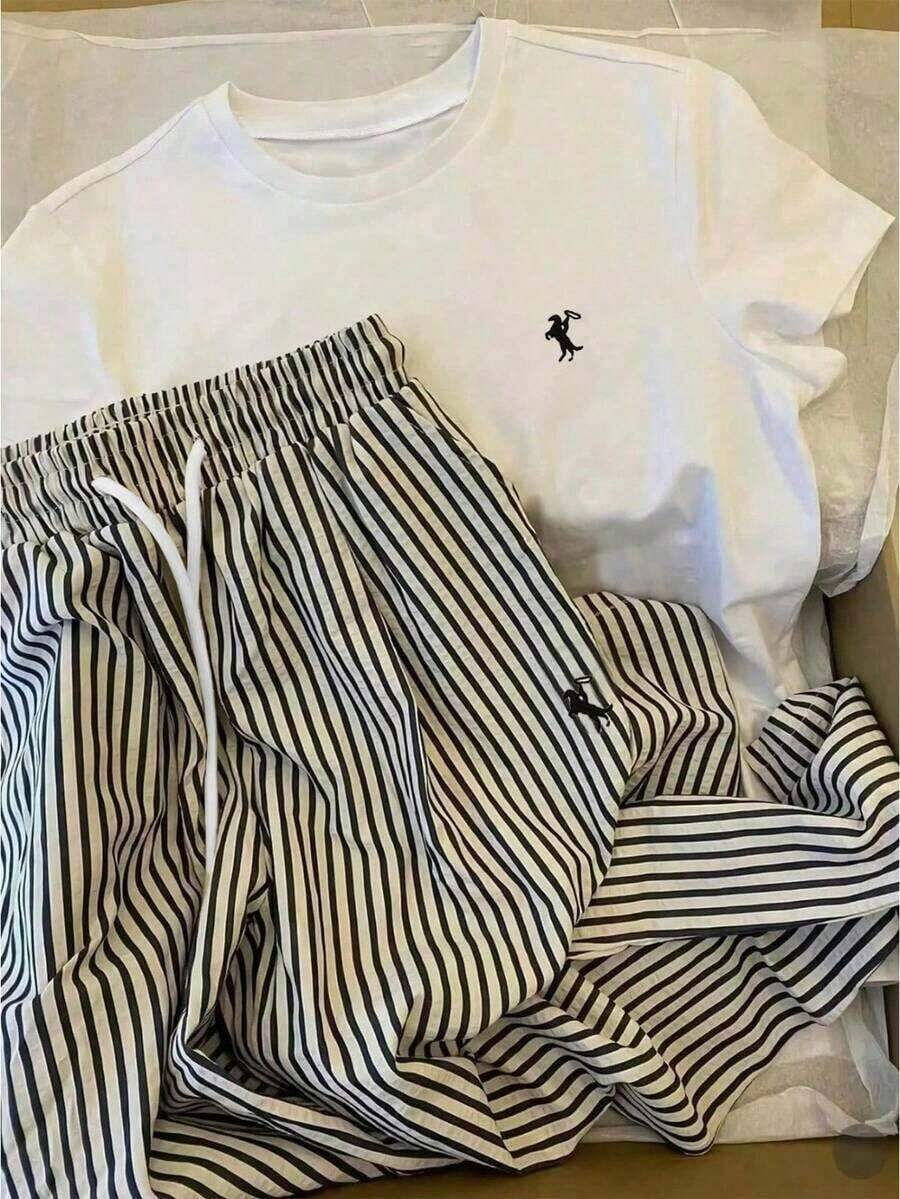 Una camiseta de manga corta con estilo retro americano, diseño holgado, estampado (los pantalones son solo sugerencias de estilo), camiseta gruesa multicolor, material 100% algodón, estampado moderno, adecuada tanto para hombres como para mujeres, estilo nuevo de primavera/verano/otoño, transpirable y cómoda, sencilla y versátil, la elegante camiseta unisex con estampado tropical es muy adecuada para vacaciones, Halloween y fiestas del Día de la Independencia de México. - Blanco - Ver 1