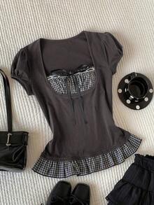Blusa de verano elegante con volantes en el bajo, estampado de flores diminutas y parches - Gris Oscuro - Ver 3