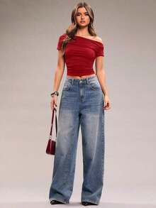 Camiseta corta ajustada con cuello asimétrico y fruncido, de unicolor, informal, para verano - Rojo - Ver 1