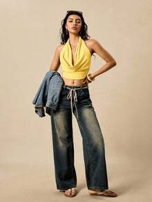 Blusa elegante y sexy de mujer con cuello drapeado y espalda descubierta de unicolor - amarillo ganso - Ver 5