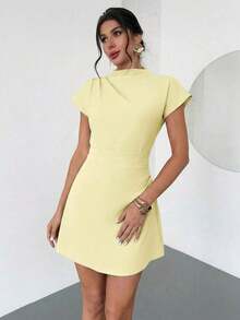 Vestido mini de línea A con fruncido de unicolor, adecuado para el uso diario en verano - Amarillo claro - Ver 5
