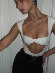 Jumpsuit In A Daring Girl Style, Bandeau Design With Cutouts, Sleeveless Straps, High Elasticity Fabric, Tight And Sexy Cut In Euro-American Style. - White - View 2