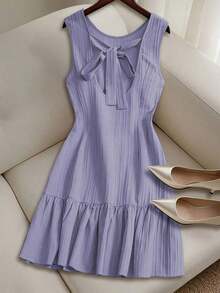 Vestido casual mini de mujer con tirantes de amarre, espalda descubierta, sin mangas, corte evasé y dobladillo con volantes - Morado 2 - Ver 2