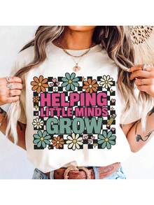 1 camiseta de profesora para mujer - Ropa de profesora con diseño floral "Ayudando a que las pequeñas mentes crezcan" - Camiseta educativa suave en beige y verde - Camiseta casual de corte regular, adecuada para preescolar, jardín de infantes, educación especial - Ropa de profesora para uso diario en todas las estaciones, preescolar, 180g 100% algodón. - Blanco - Ver 2