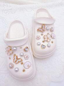 18pcs Fashionable Versatile Pearl Flower Shell Shoe Clips, Detachable DIY Decorations, Multifunctional Shoe Clips For Women's Sandals, Slippers, Beach Bags, Suitable For Holidays And Birthday Party Gifts - Gold - View 2