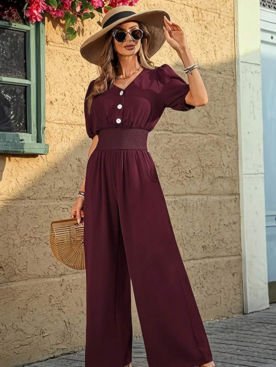Ladies' Fashionable V-Neck Jumpsuit With Button Up Front Design, Short Bubble Sleeves, Pleated Waist, Wide Leg Flared Pants With Pockets, Perfect For Casual Summer Beach Outings - Màu Đỏ Sâu - Xem 1