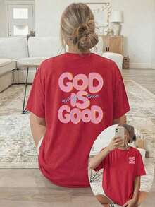 Camisetas de verano de manga corta para mujer, con estampado de doble cara en la parte delantera y trasera, mangas cortas y cuello redondo. Presenta una impresión tridimensional en rosa de la frase "GOD IS GOOD". Hechas de tela transpirable y lavable a máquina, adecuadas para comodidad durante todo el año. Camisetas gráficas para mujer 100% algodón. - Rojo - Ver 6