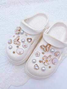 18pcs Fashionable Versatile Pearl Flower Shell Shoe Clips, Detachable DIY Decorations, Multifunctional Shoe Clips For Women's Sandals, Slippers, Beach Bags, Suitable For Holidays And Birthday Party Gifts - Gold - View 3