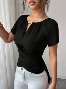 Blusa de manga corta con cuello redondo, estilo envolvente, elegante y casual, con cinturón y cuentas, adecuada para ir al trabajo, citas, y uso durante todo el año en primavera/verano.Blusa elegante para damas, apropiada para fiestas, citas, oficina, negocios, vida diaria en primavera/verano, temporada de graduación, Día del Maestro, vuelta al colegio, Acción de Gracias.Blusa de manga corta para uso diario, de unicolor con cuentas. - Negro - Ver 4