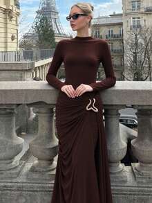 Vestido otoño invierno unicolor cuello redondo manga larga adornos metálicos plisado ajustado elegante estilo europeo para mujer - Marrón - Ver 3