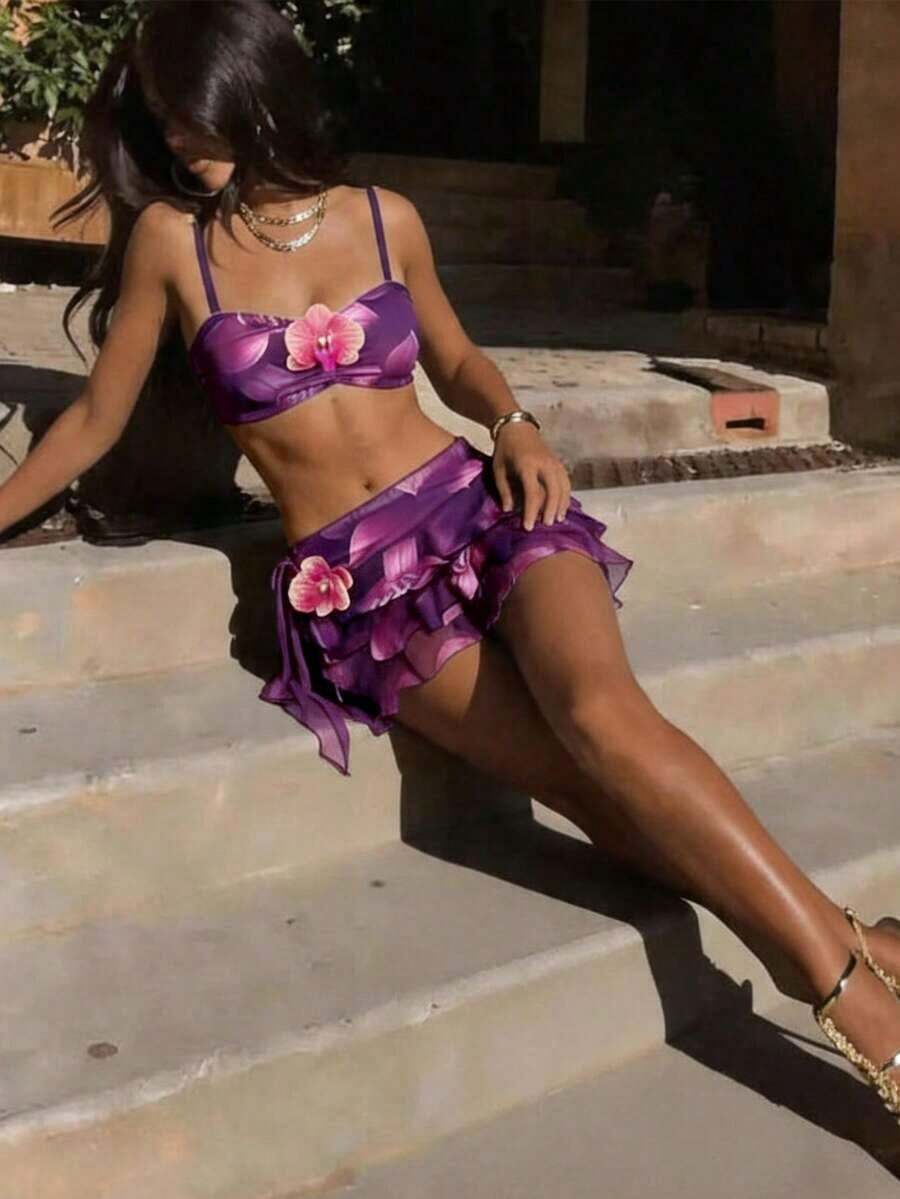 Conjunto de traje de baño de 3 piezas con falda de volantes de múltiples capas con decoración floral romántica misteriosa de color púrpura, de última moda para primavera/verano 2026 para mujer - Multicolor - Ver 1