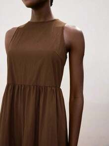 Vestido casual de vacaciones con diseño de volantes escalonados en verde jade, vestido cómodo con cuello redondo, división horizontal, parches y fruncidos, atuendo bohemio de playa, elegante vestido de estilo occidental para vacaciones de muje - Marrón - Ver 6