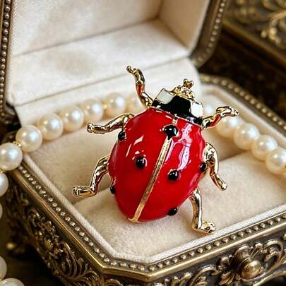 1pc 3D Ladybug & Beetle Ring: A Romantic Encounter Of Vintage Enamel And Metal Craftsmanship, Natural Inspiration And Luxurious Elegance Dancing On Your Fingertips