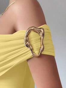 Blusa de verano para mujer con hombros decorados con botones y bajo asimétrico elegante - Amarillo claro - Ver 5