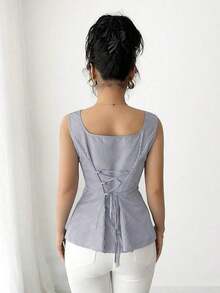 Camisa sin mangas elegante con cuello cuadrado, cintura atada y rayas para el verano 2025 - Negro 2 - Ver 2