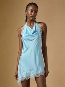 Blusa de satén y encaje con cuello drapeado y espalda descubierta, sexy para vacaciones en la playa, verano - Celeste - Ver 2
