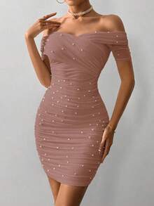 Vestido ajustado para mujer con hombros abiertos, manga corta y adornos con cuentas - Púrpura polvoriento - Ver 6