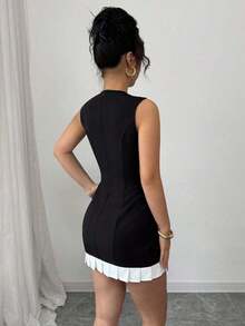 Raffinéa Vestido con hebilla de metal hueca y ribete de volantes para mujer - Blanco y Negro - Ver 2