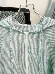 Chaqueta con capucha ligera y casual con cremallera para protección solar, adecuada para primavera y verano - Verde Oscuro - Ver 5