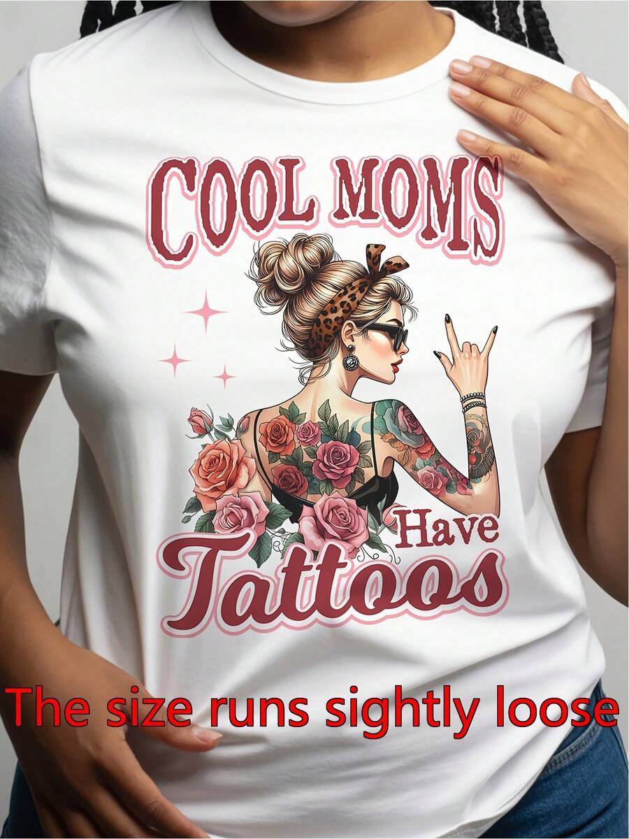 Women's Graphic Tee With A Sarcastic "Tattooed Mom" Print - "COOL MOMS" Design, Crew Neck, Casual Style. | Lightweight Spring/Summer Styles Suitable For All Body Types, Perfect For Everyday Wear And Tattoo-Themed Looks. Cotton Tee. - 白色 - 查看 1