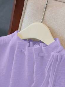 Blusa blanca elegante sin mangas, de cintura elástica y cuello suelto con cordón, de tejido texturizado, para mujer, para primavera/verano.Blusas y tops para mujer de cuello cerrado, blusas casuales y modernas para el verano - Púrpura malva - Ver 4