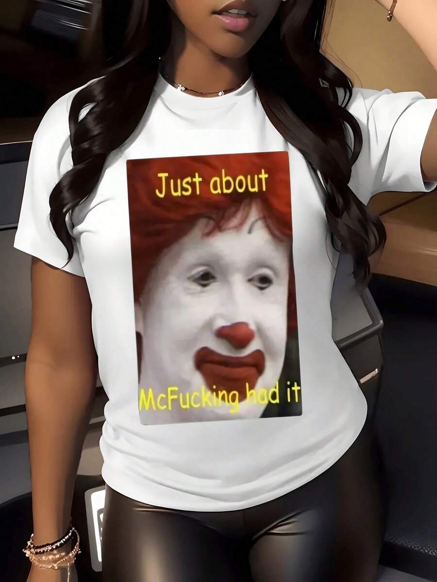 Figura abstracta con tonos cálidos que simboliza la reflexión interior y la fuerza personal en medio del cambio camiseta de mujer moderna cómoda para uso diario y salidas casuales - Blanco - Ver 1