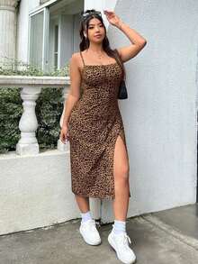 Vestido midi ajustado sin mangas con abertura lateral, busto fruncido, estampado de leopardo y estampado animal, de estilo casual y sexy, ligero para fiestas, vacaciones de verano y principios de otoño, para mujeres de talla grande - Marrón - Ver 3
