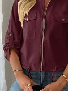Chaqueta bomber ligera para mujer con cuello alto - Chaqueta de vuelo con cremallera con bolsillos delanteros decorativos y dobladillo ajustable con cordón, una prenda exterior ideal para el estilo casual de calle en primavera y otoño.Rojo - Rojo - Ver 5