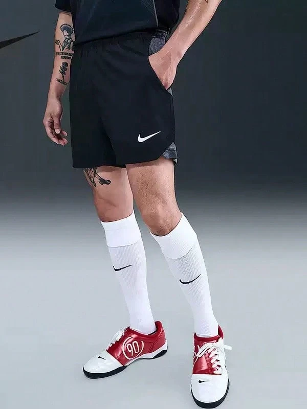 Nike Quần short bóng đá nam Total 90 Dri-FIT thoáng khí - màu đen - Xem 1