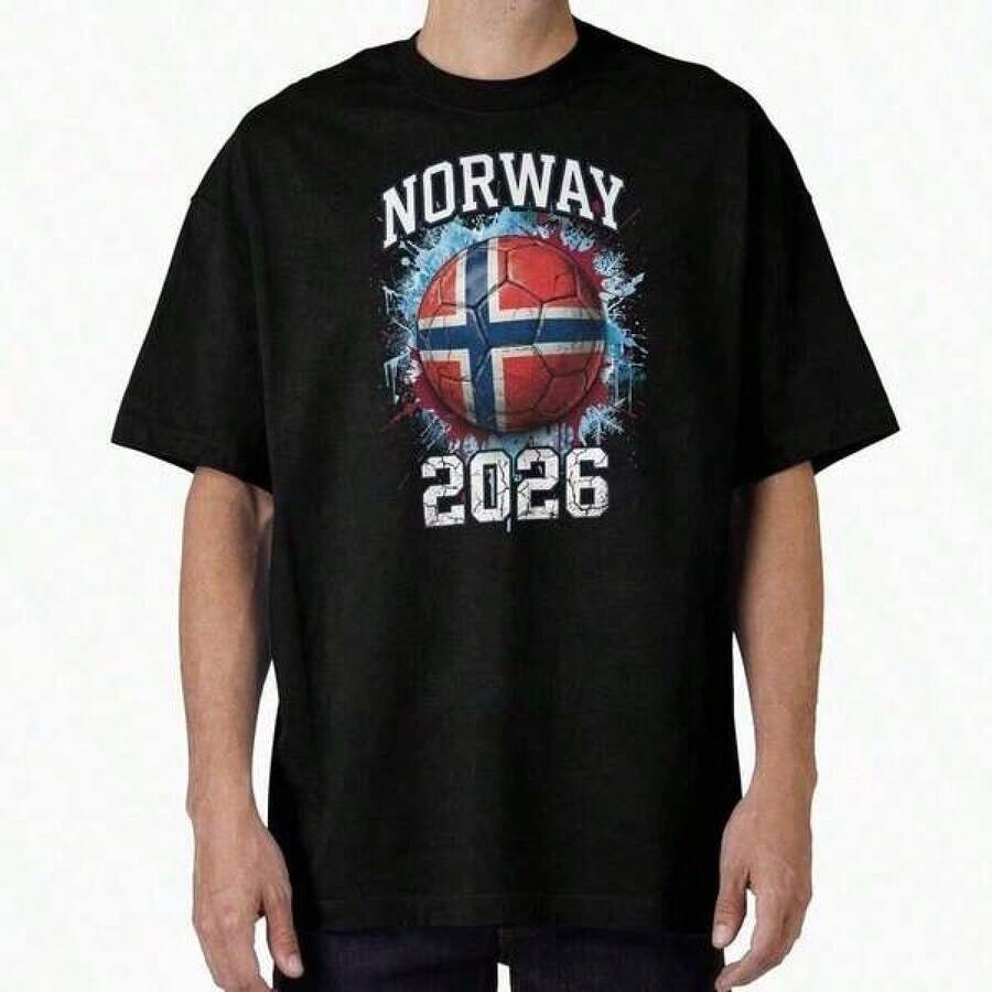 Camiseta Gráfica Retro Sporty Cup 2026, Camiseta de Fútbol 2026 con Banderas Norteamericanas y Estampado _The World Is Coming Home_, Regalo para Él - Negro - Ver 1