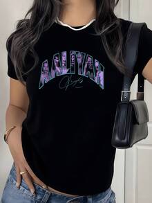 Artistic Typography With Feminine Names And Silhouettes In Shades Of Purple And Blue That Evoke Strength And Modern Elegance On A Dark Background. Comfortable, Casual Urban Women's T-Shirt For Everyday Wear. - 黑色 - 查看 8