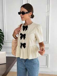 Blusa casual de mujer con rayas y lazo, Blusa de manga corta a rayas elegante para mujer, Decoración de lazo negro vintage, Diseño holgado y estilizante con volantes, Camisa color albaricoque, Verano para mujer, Blusa para salir, Playa para mujer, - Albaricoque - Ver 3