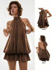 Vestido corto de verano para mujer con cuello halter, espalda descubierta y volantes con estampado de cuadros - Óxido marrón - Ver 1