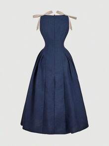 Vestido color albaricoque con cuello redondo, sin mangas, con ribete de contraste, lazo decorativo en la cintura y bajo acampanado - Azul marino - Ver 2
