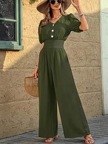 Ladies' Fashionable V-Neck Jumpsuit With Button Up Front Design, Short Bubble Sleeves, Pleated Waist, Wide Leg Flared Pants With Pockets, Perfect For Casual Summer Beach Outings - 軍綠色 - 查看 1