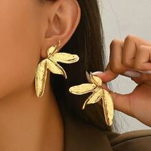 1 Pair Fashionable Petal-Shaped Earrings, Suitable For Daily Wear - Gold - View 6