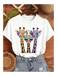 Women's T-Shirt With Triple Giraffe Print, Loose And Comfortable - White - View 6
