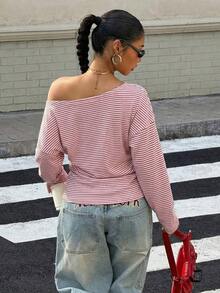 Camiseta ajustada con hombro asimétrico a rayas para mujeres, ideal para vacaciones de verano - Rosa - Ver 2