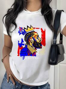 Urban Heart With A Golden Crown Symbolizing Strength, Passion, And Creativity, Illuminated With Red, Blue, And Yellow Colors In Modern Strokes. Comfortable Casual Women's T-Shirt For Everyday Wear. - 白色 - 查看 1