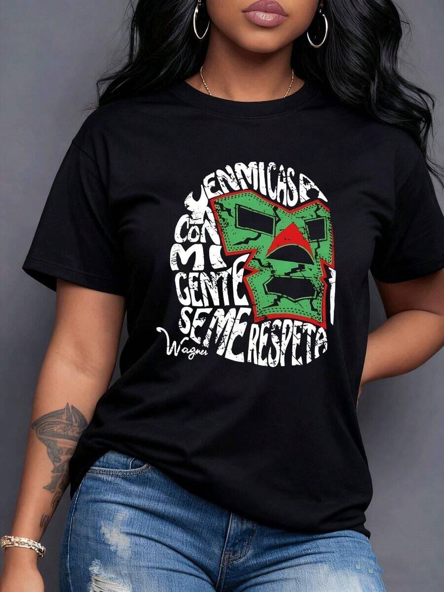 El gráfico muestra unaáscara de luchador en verde y rojo que simboliza fuerza orgullo cultural y respeto con el texto pintado a mano que expresa confianza valentía yón entre personas Camiseta de mujer% algodón-Vintage Street Style Unisex Loose Cotton Short Sleeve Crew Neck-Shirt - Negro - Ver 1