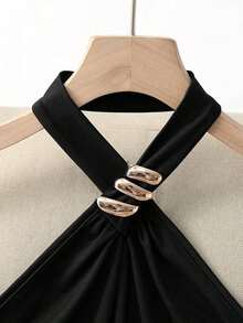 Top corto sin mangas decorado con metal negro, top de punto ajustado de verano informal con bajo asimétrico, top de diseñador tipo halter, tops elegantes y clásicos sin mangas para mujer, tops con cremallera, top burdeos, top fruncido - Negro - Ver 4