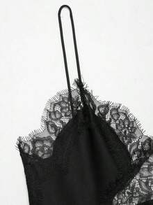 Camiseta de tirantes de mujer con parches de encaje y bajo asimétrico, versátil para citas y fiestas, de verano - Negro - Ver 7