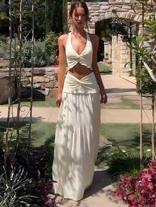 Two-Piece Set: Sleeveless Top With V-Neck And  Halter Neck And Long Ruffled Skirt - 杏色 - 查看 1