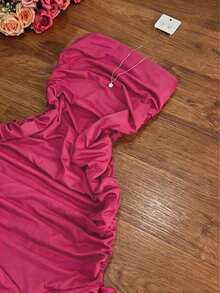 Elegante vestido ajustado de color vino tinto con cuello halter, con diseño asimétrico y fluido, perfecto para fiestas, vacaciones en la playa, festivales de música, salidas y citas, vestido ajustado de verano para mujer, vestido de fiesta para mujer - Rosa Fucsia - Ver 5
