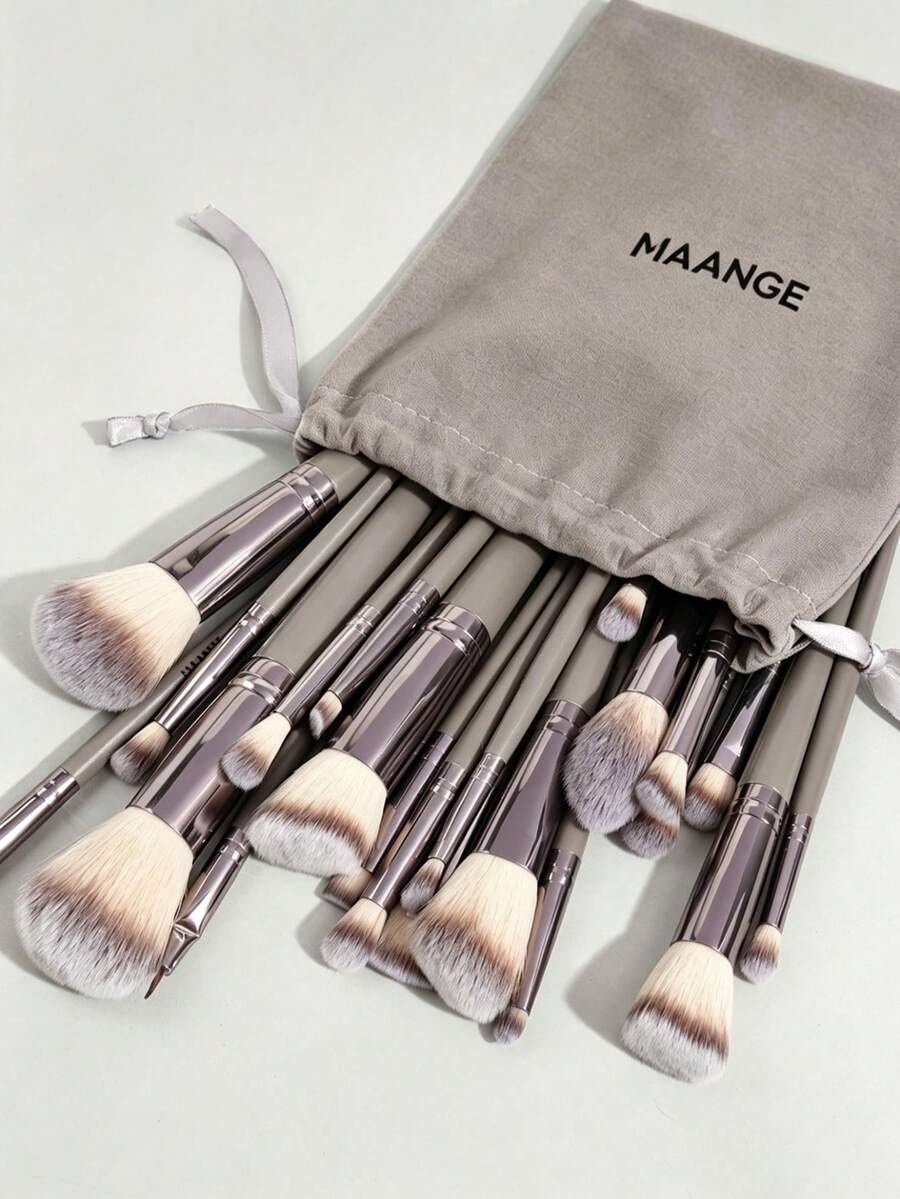 MAANGE 17/30件專業化妝刷套裝，含化妝包、蜜粉刷、腮紅刷、遮瑕刷、修容刷、眼影刷、眉刷，完整化妝套裝，適合女性與女孩的旅行化妝刷組